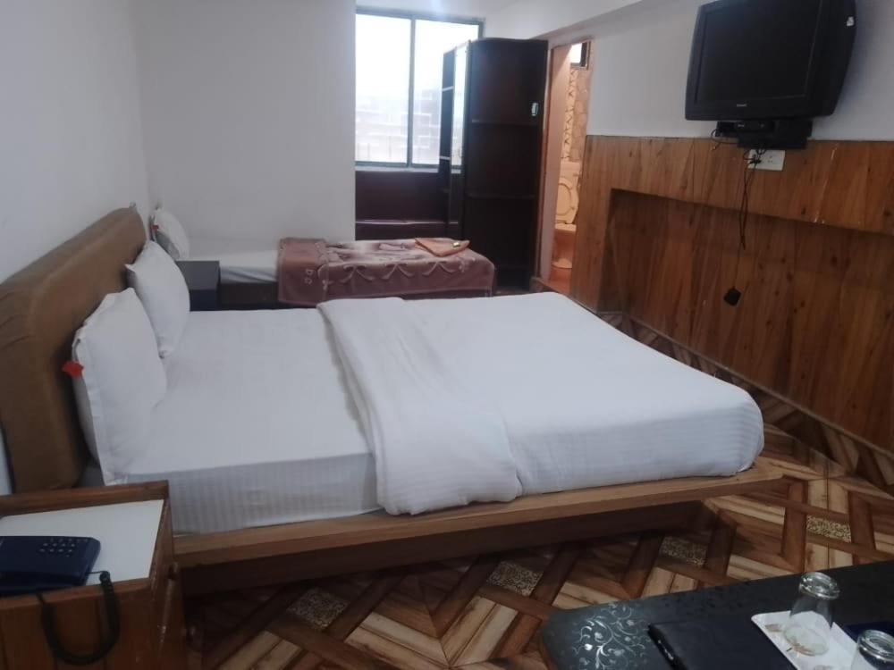 Hotel Assembly Šillong Exteriér fotografie