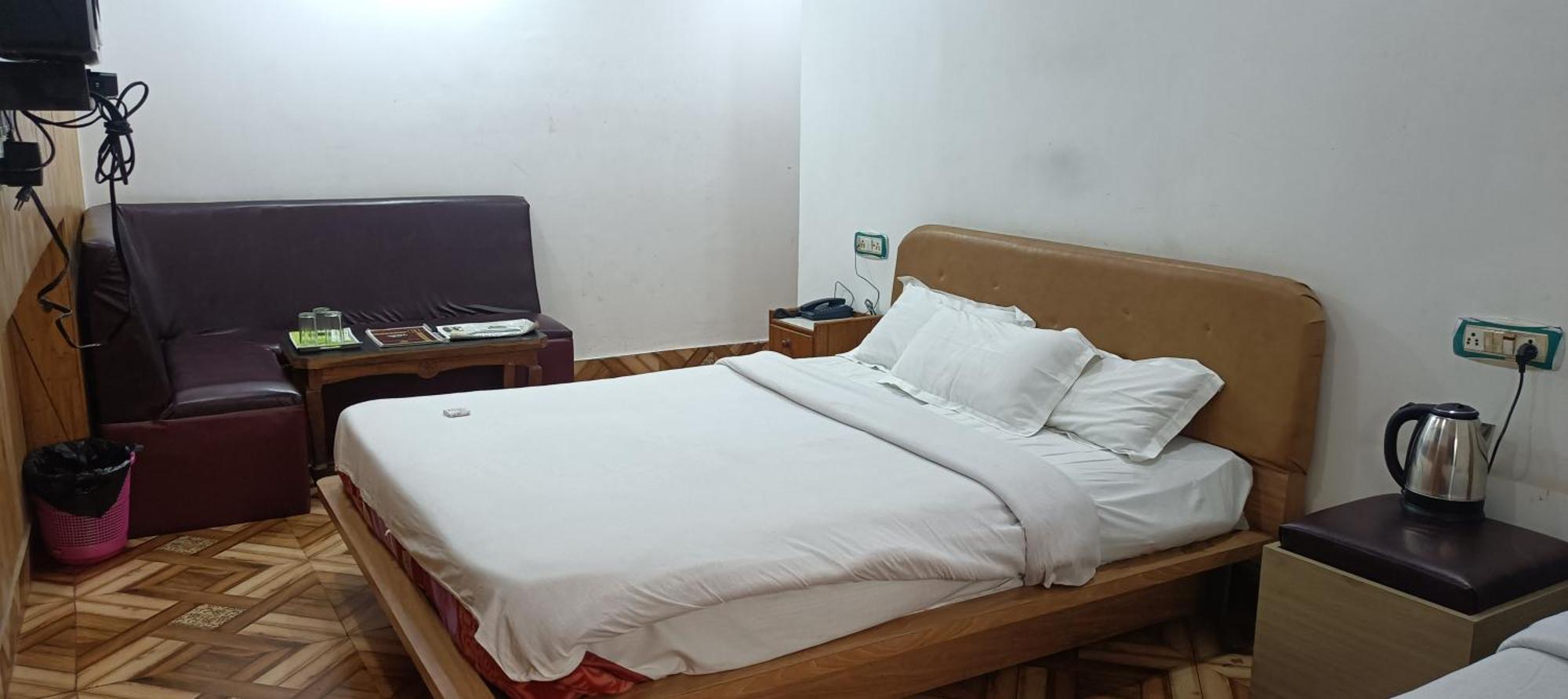 Hotel Assembly Šillong Exteriér fotografie